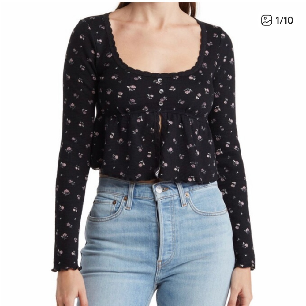 Black Floral Crop